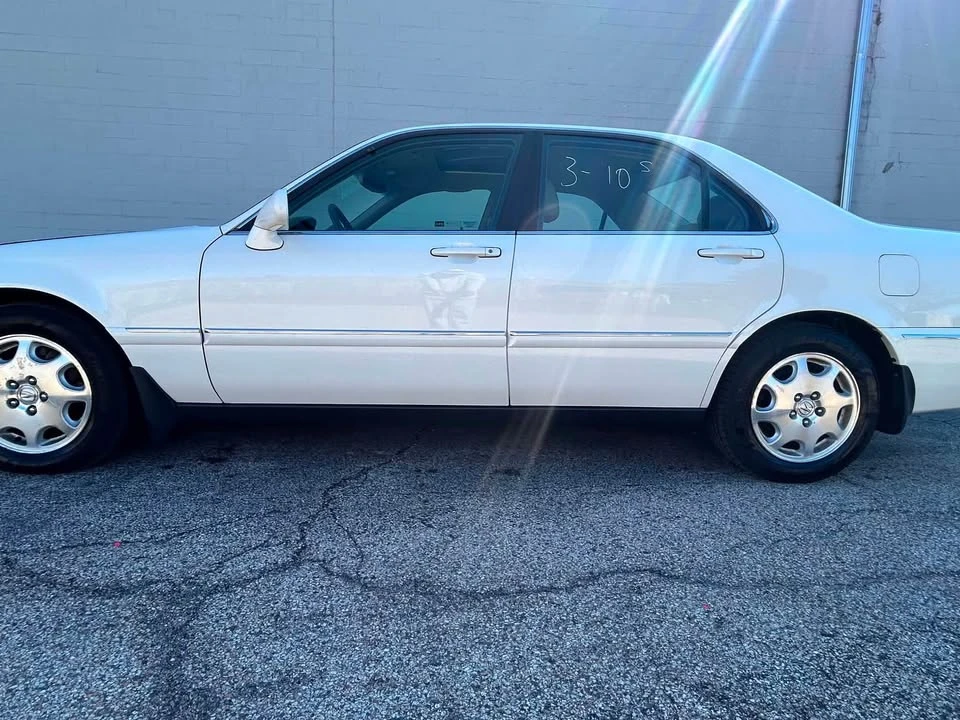 2000 Acura RL 1st Gen - Image 7 of 15