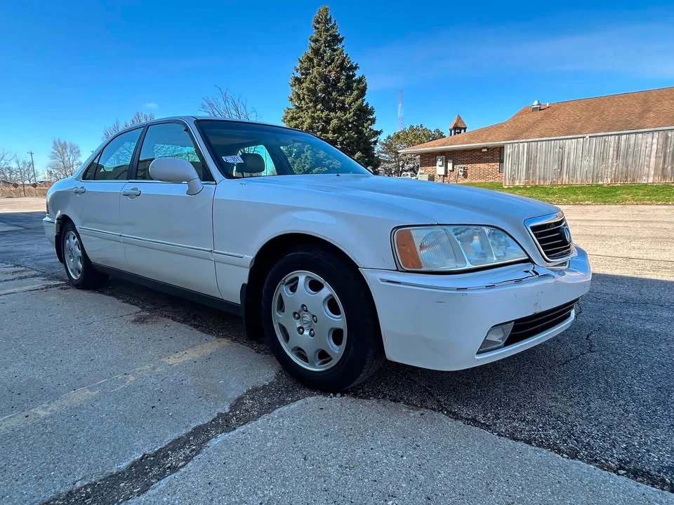 2000 Acura RL 1st Gen - Image 6 of 15