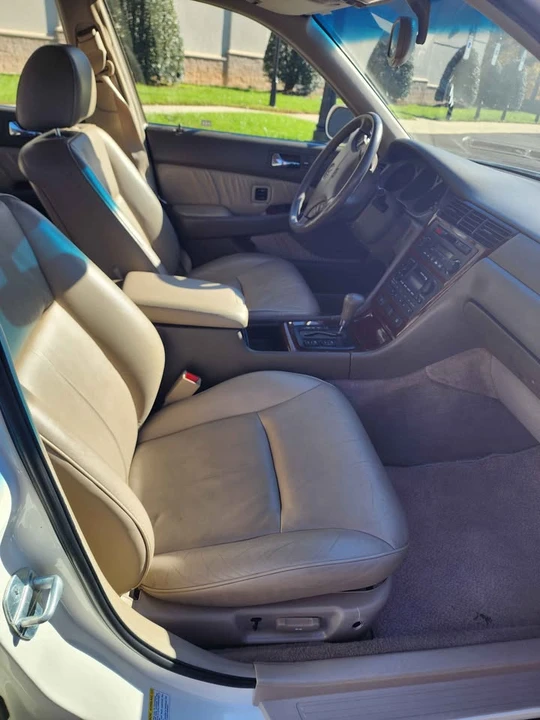 2000 Acura RL 1st Gen - Image 12 of 19