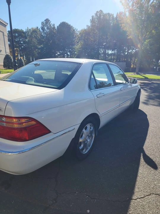 2000 Acura RL 1st Gen - Image 2 of 19
