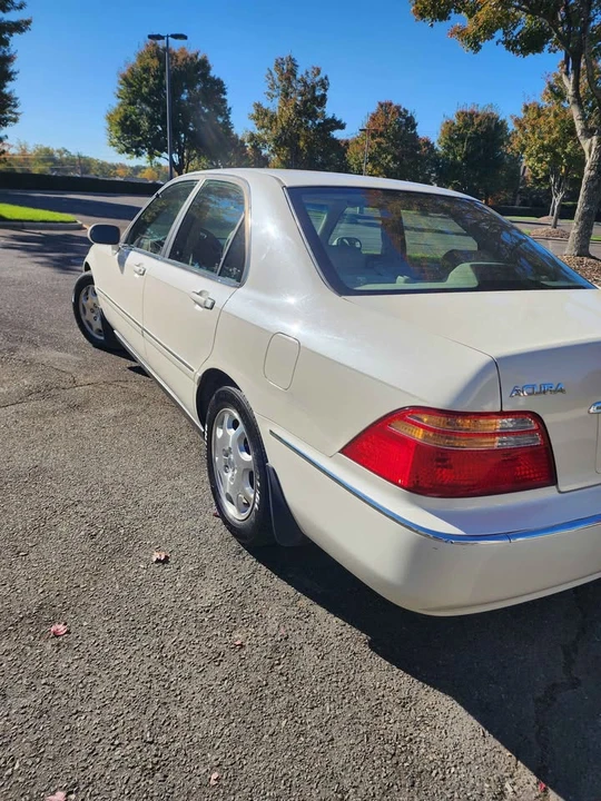 2000 Acura RL 1st Gen - Image 3 of 19