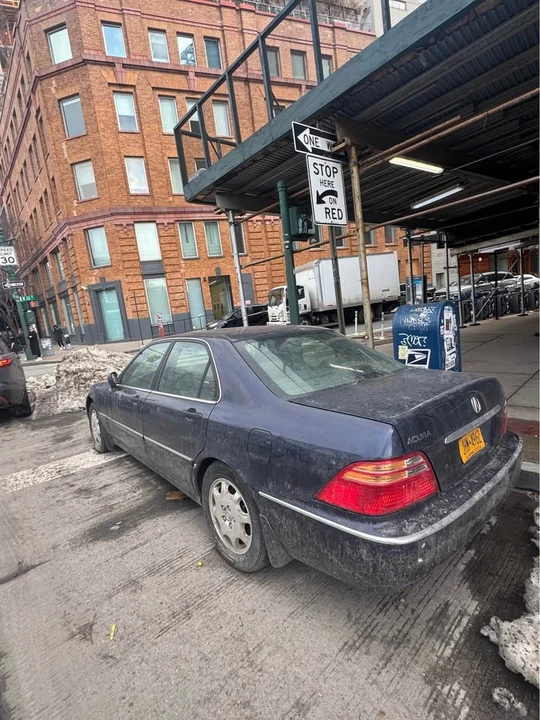 2000 Acura RL 1st Gen - Image 2 of 6