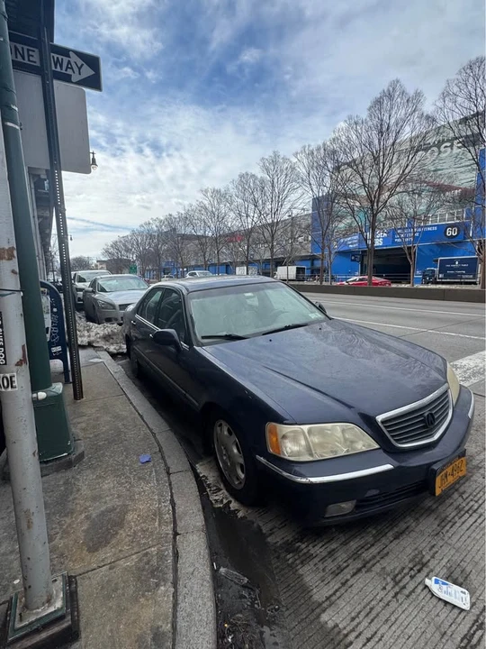 2000 Acura RL 1st Gen - Image 6 of 6