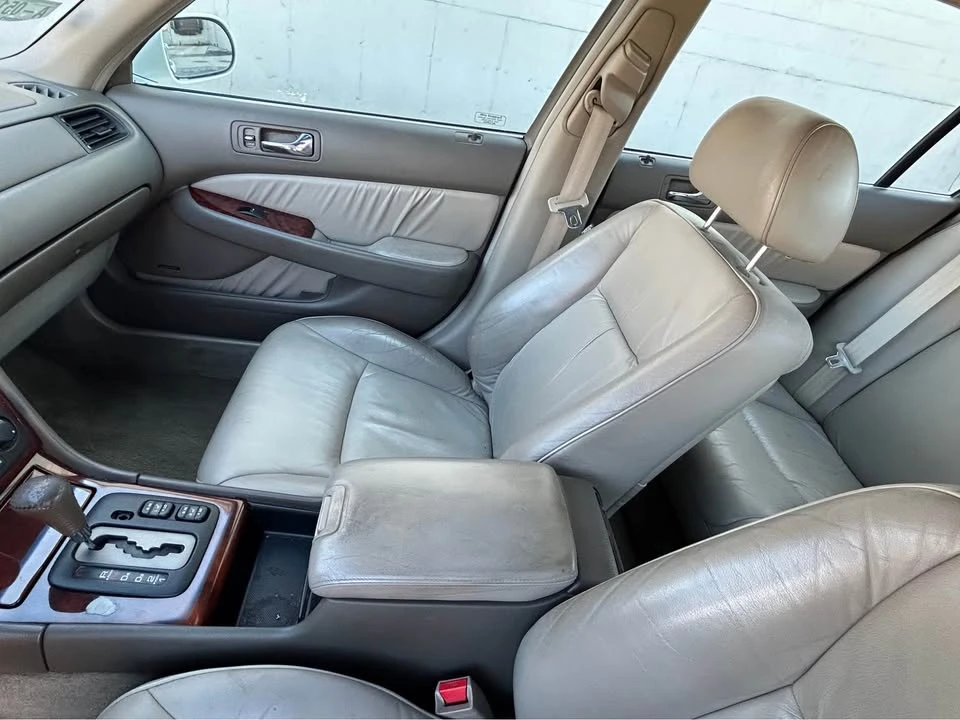 2000 Acura RL 1st Gen - Image 18 of 20