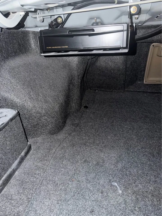 2000 Acura RL 1st Gen - Image 14 of 17