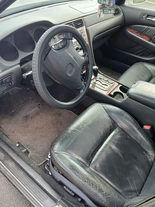 2000 Acura RL 1st Gen - Image 4 of 5