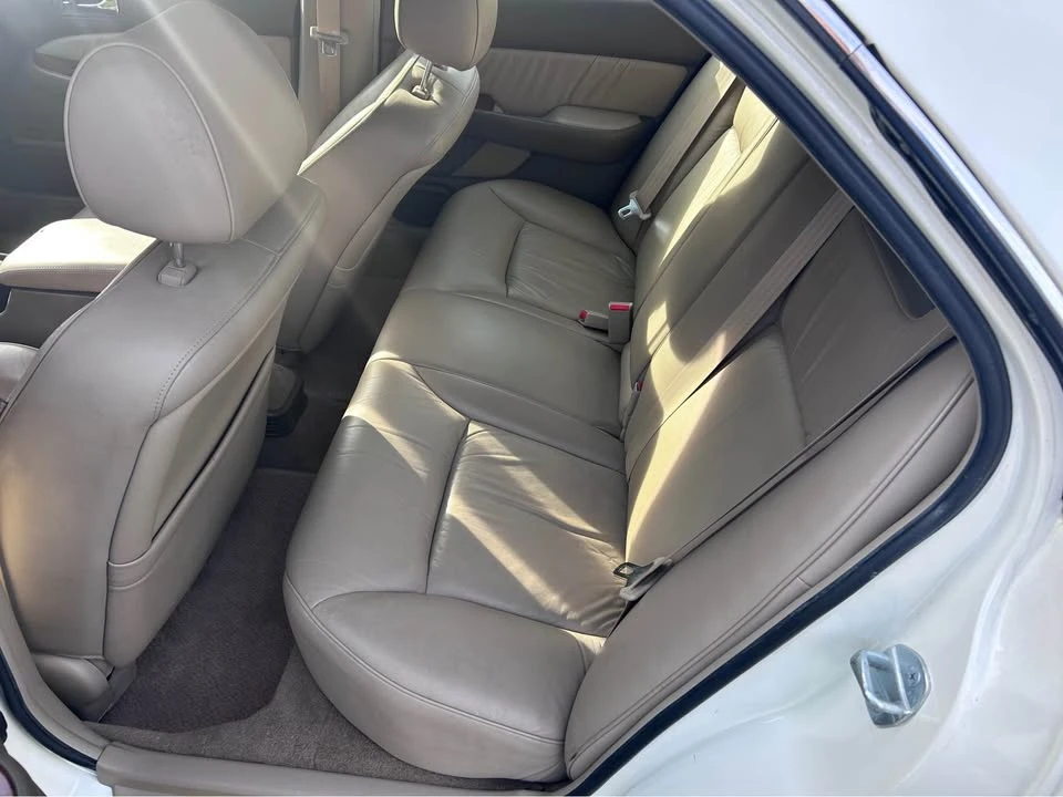 2000 Acura RL 1st Gen - Image 7 of 9