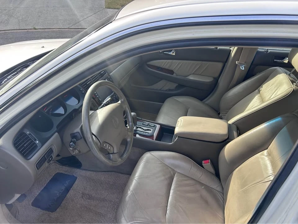 2000 Acura RL 1st Gen - Image 9 of 9