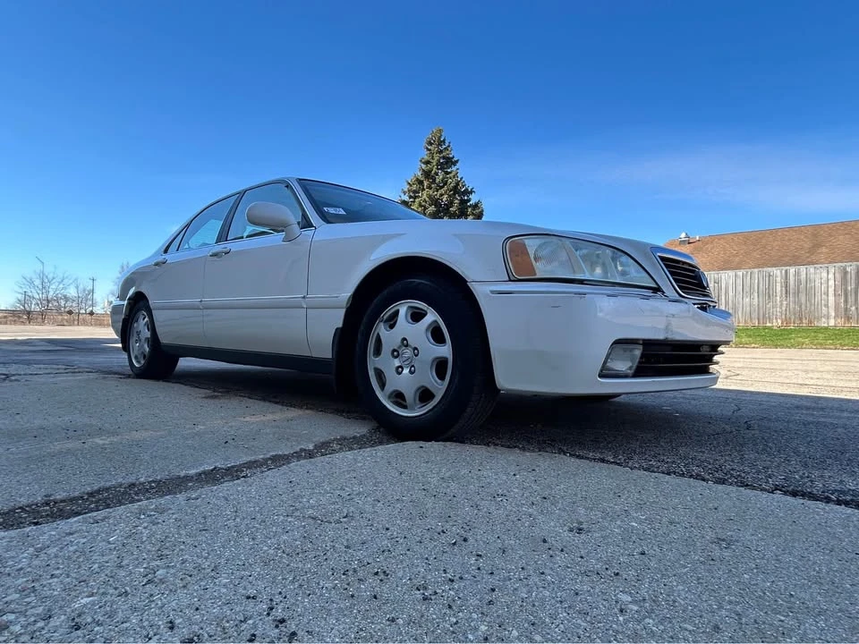 2000 Acura RL 1st Gen - Image 17 of 19