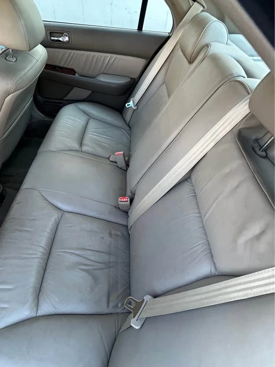 2000 Acura RL 1st Gen - Image 16 of 19