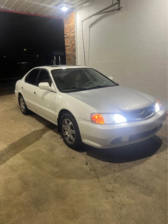 2000 Acura TL 2nd Gen - Image 2 of 12