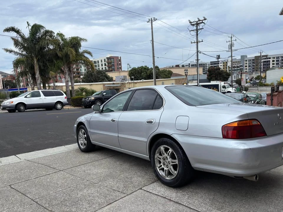 2000 Acura TL 2nd Gen - Image 2 of 6