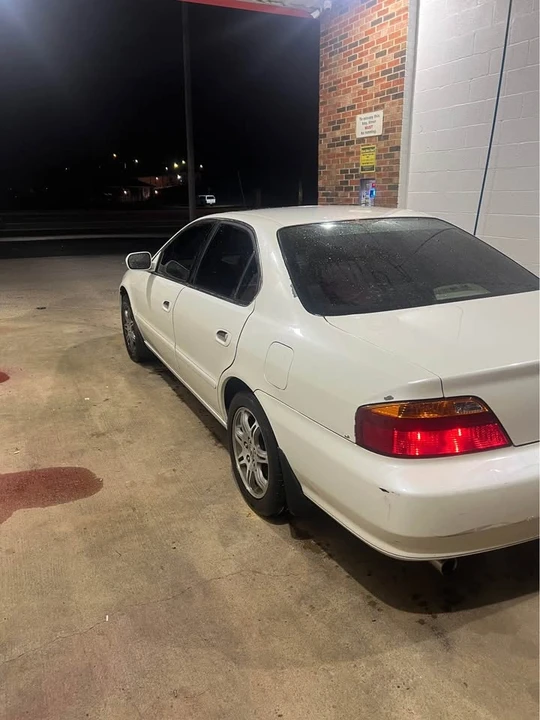 2000 Acura TL 2nd Gen - Image 4 of 12