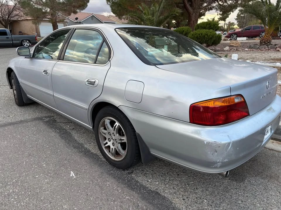 2000 Acura TL 2nd Gen - Image 4 of 8