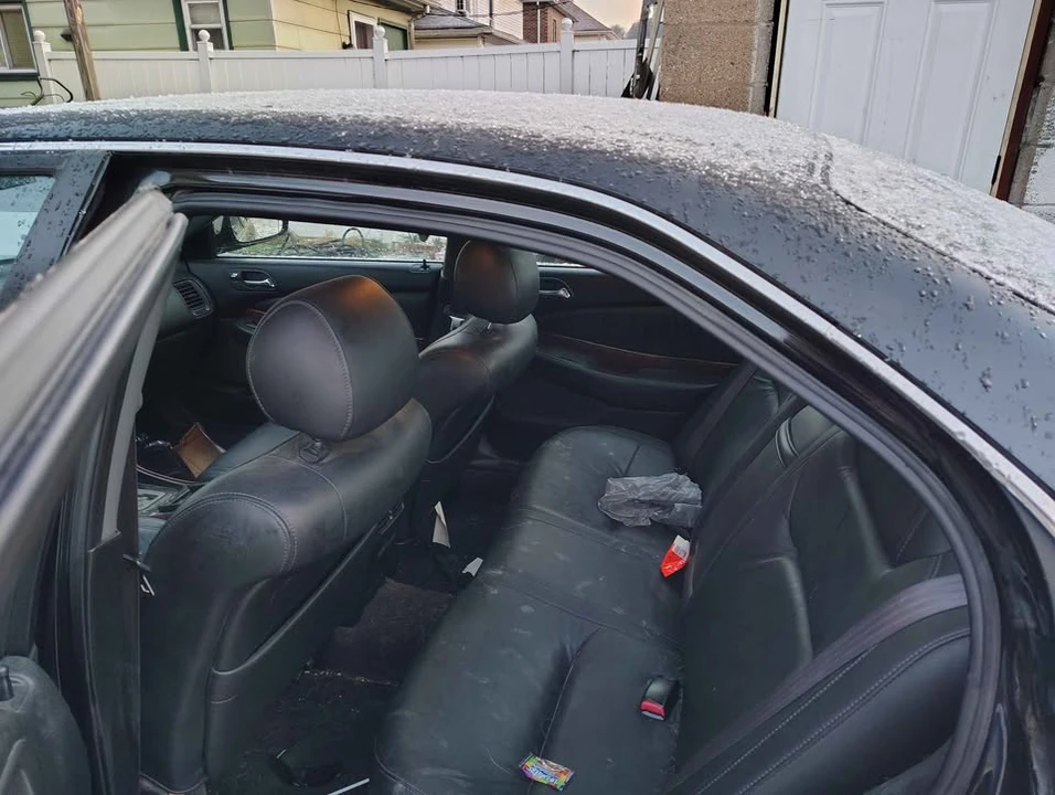 2000 Acura TL 2nd Gen - Image 5 of 6