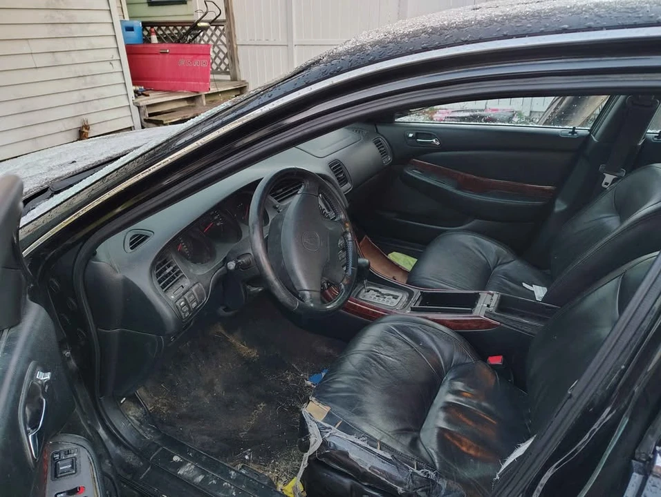2000 Acura TL 2nd Gen - Image 6 of 6