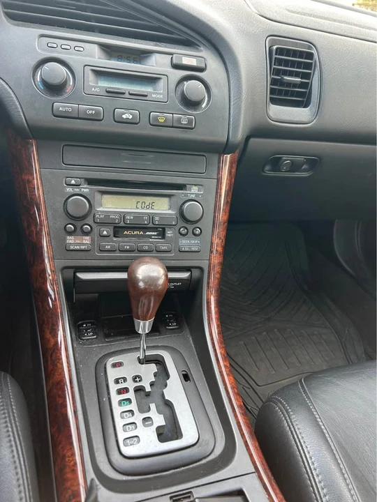 2000 Acura TL 2nd Gen - Image 2 of 18