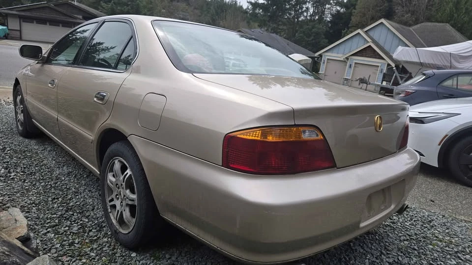 2000 Acura TL 2nd Gen - Image 2 of 9