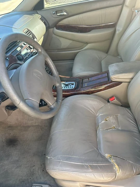2000 Acura TL 2nd Gen - Image 7 of 9