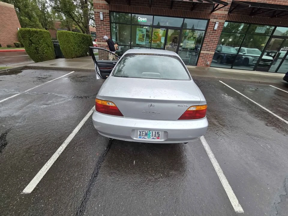 2000 Acura TL 2nd Gen - Image 2 of 12
