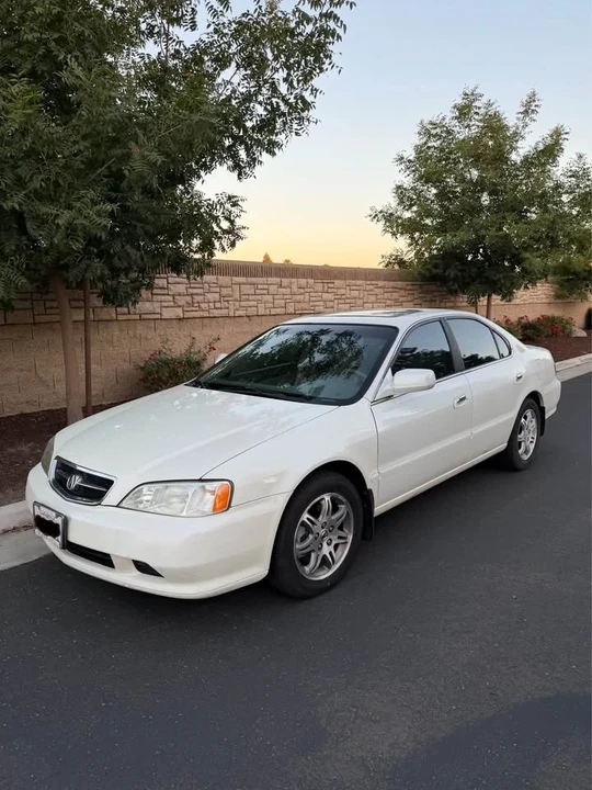 2000 Acura TL 2nd Gen - Image 2 of 7