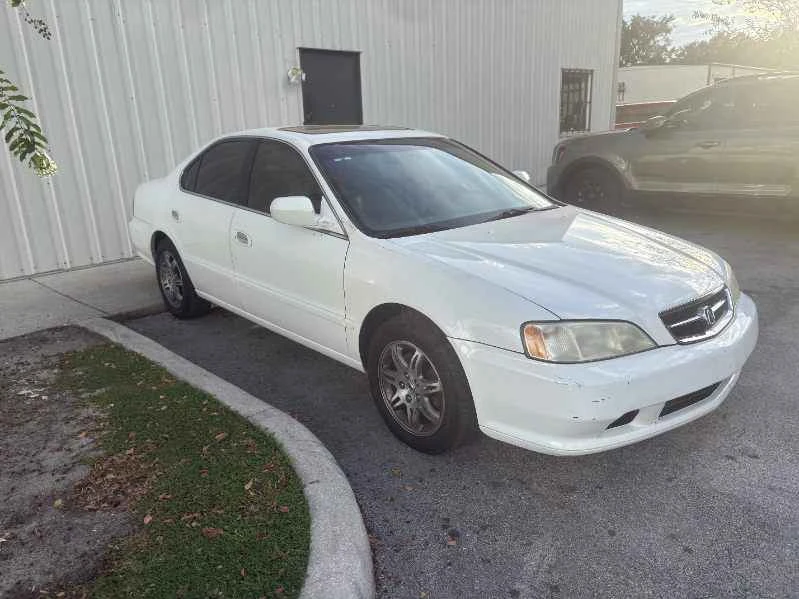 2000 Acura TL 2nd Gen - Image 2 of 5