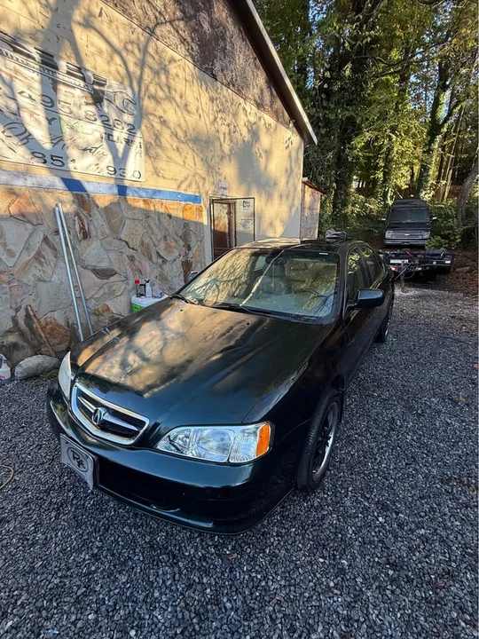 2000 Acura TL 2nd Gen - Image 10 of 10
