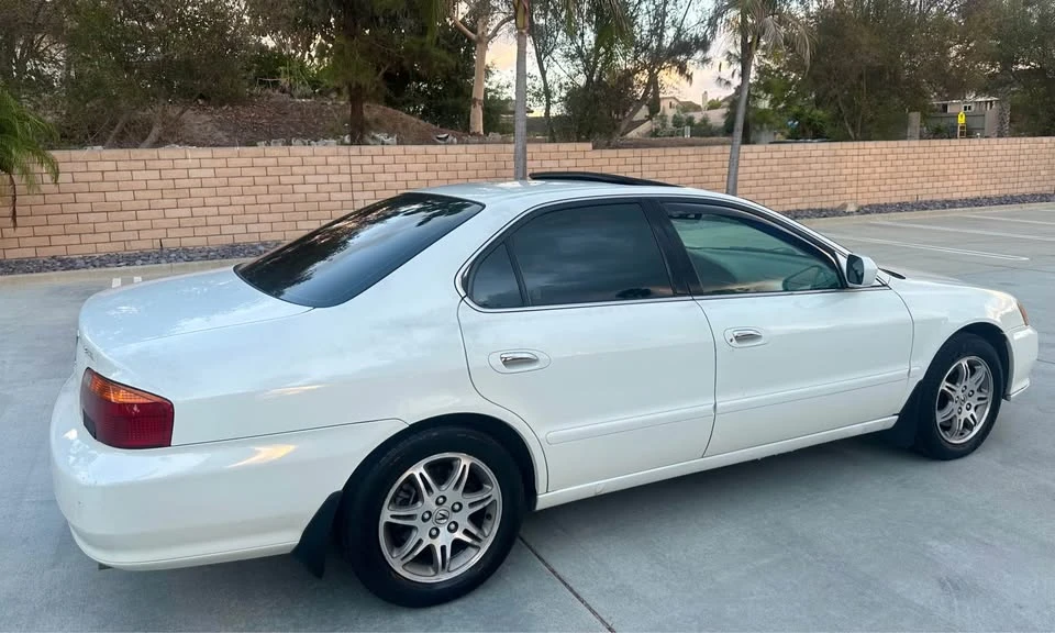 2000 Acura TL 2nd Gen - Image 4 of 6