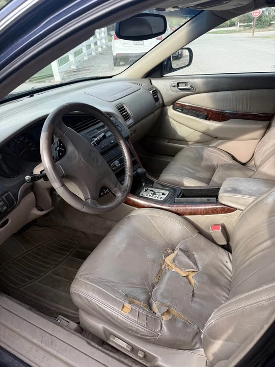 2000 Acura TL 2nd Gen - Image 3 of 5
