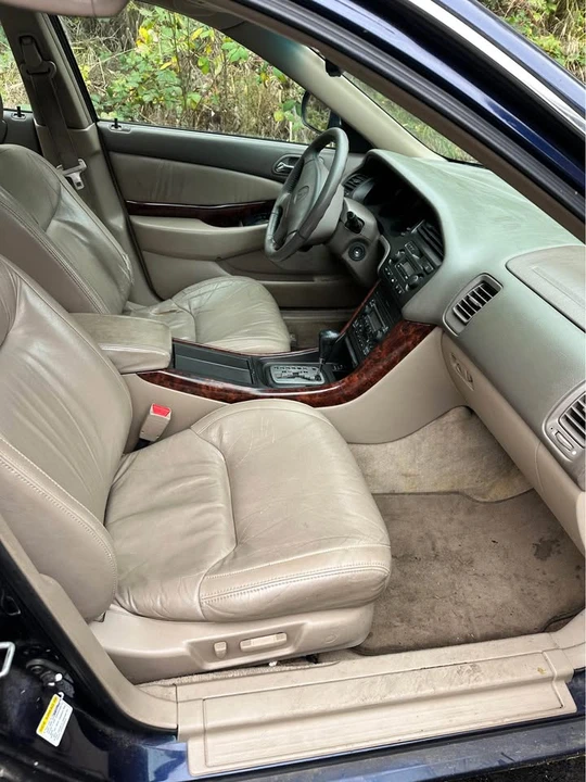 2000 Acura TL 2nd Gen - Image 8 of 9