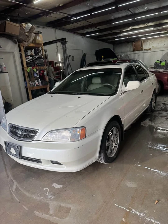2000 Acura TL 2nd Gen - Image 2 of 18