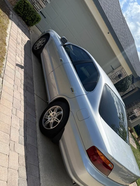 2000 Acura TL 2nd Gen - Image 4 of 7