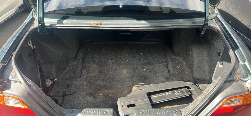 2000 Acura TL 2nd Gen - Image 12 of 17