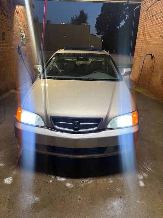 2000 Acura TL 2nd Gen - Image 2 of 17
