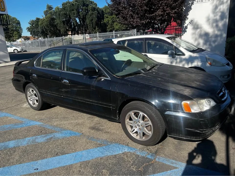 2000 Acura TL 2nd Gen - Image 2 of 4