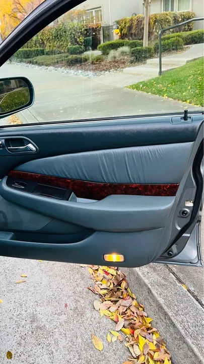 2000 Acura TL 2nd Gen - Image 11 of 17