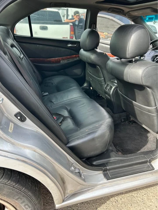 2000 Acura TLX - Image 9 of 12