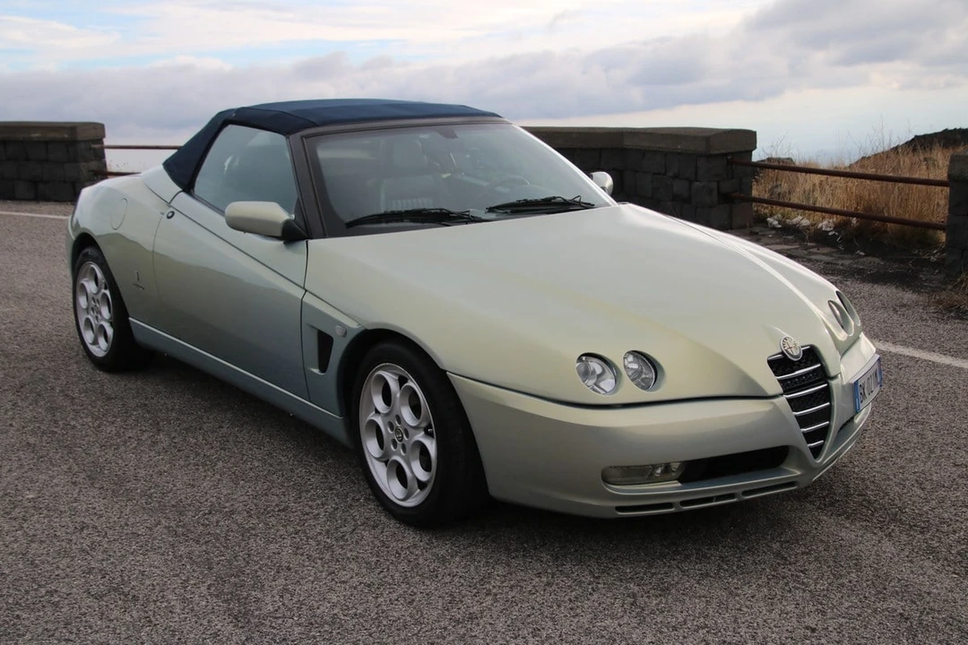 2000 Alfa Romeo 916 GTV & Spider - Image 24 of 30