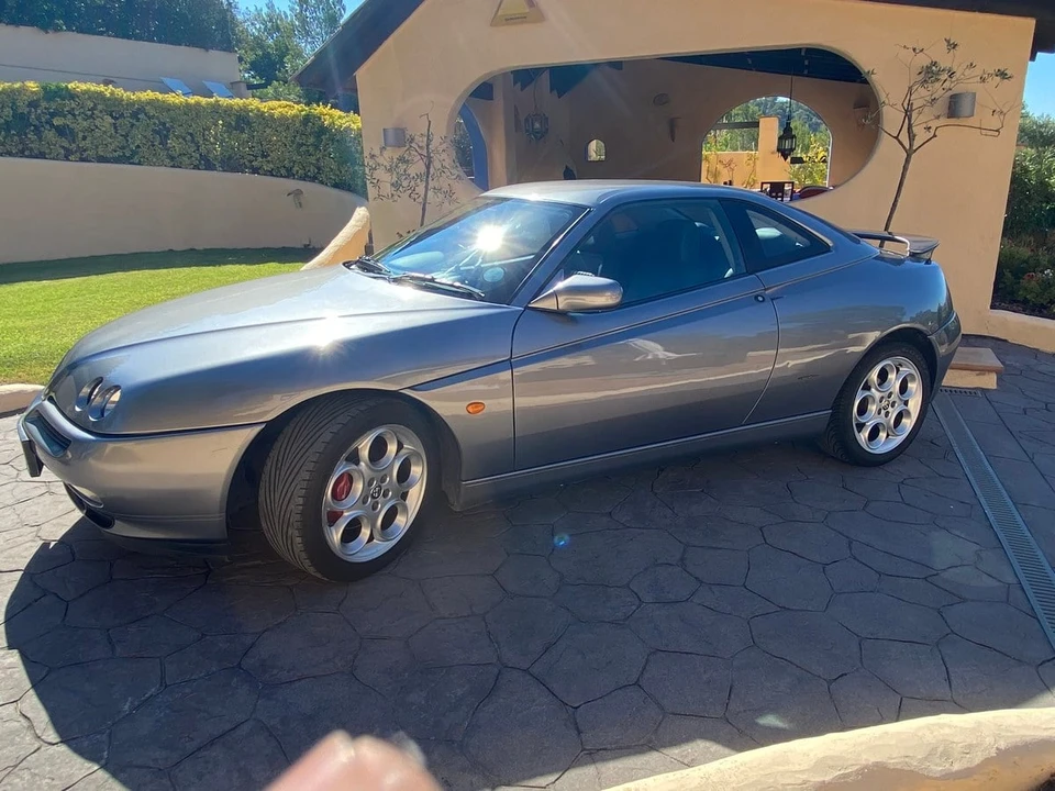 2000 Alfa Romeo 916 GTV & Spider - Image 10 of 30