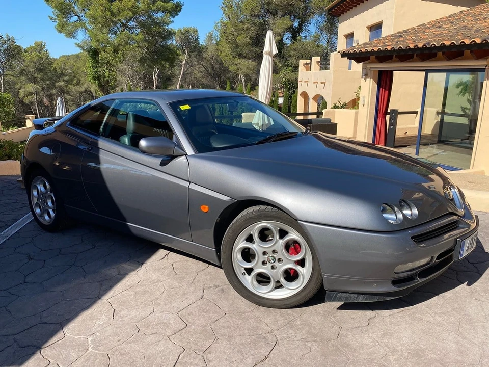 2000 Alfa Romeo 916 GTV & Spider - Image 12 of 30