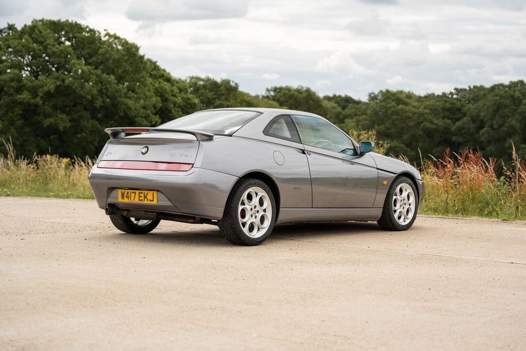 2000 Alfa Romeo 916 GTV & Spider - Image 9 of 30