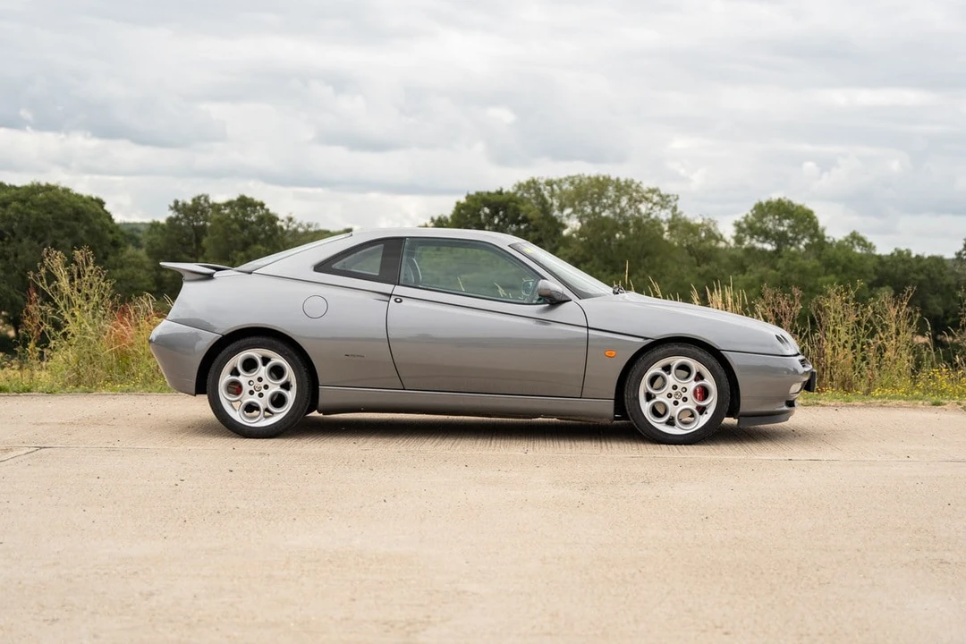 2000 Alfa Romeo 916 GTV & Spider - Image 4 of 30