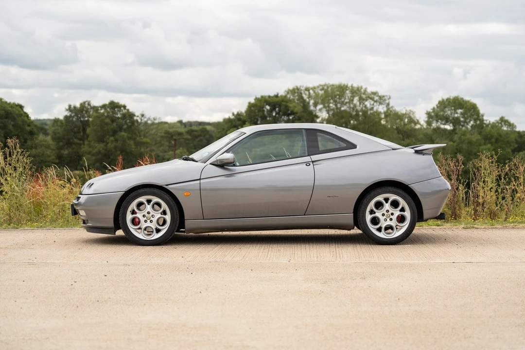 2000 Alfa Romeo 916 GTV & Spider - Image 6 of 30