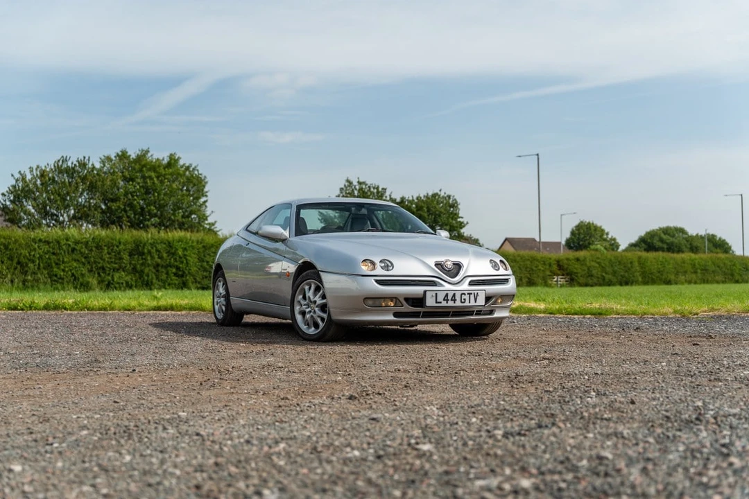 2000 Alfa Romeo 916 GTV & Spider - Image 6 of 30