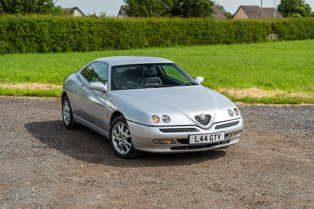 2000 Alfa Romeo 916 GTV & Spider - Image 8 of 30