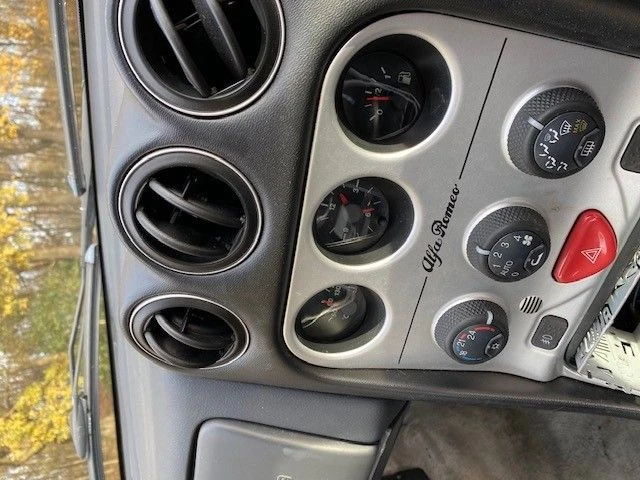 2000 Alfa Romeo 916 GTV & Spider - Image 4 of 12
