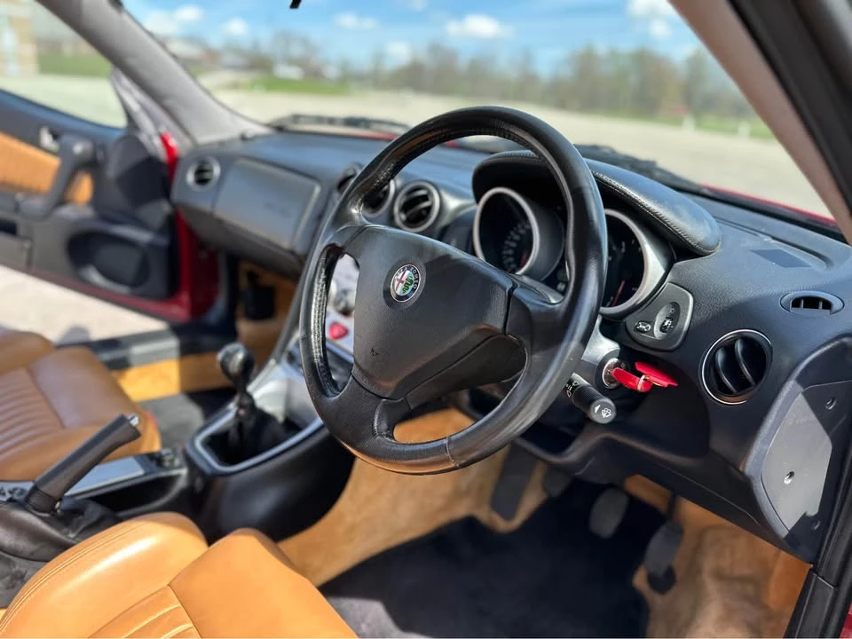 2000 Alfa Romeo 916 GTV & Spider - Image 13 of 20