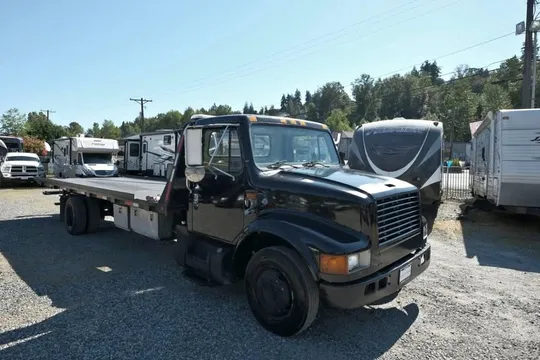 2000 Aston Martin 4700 Regular Cab