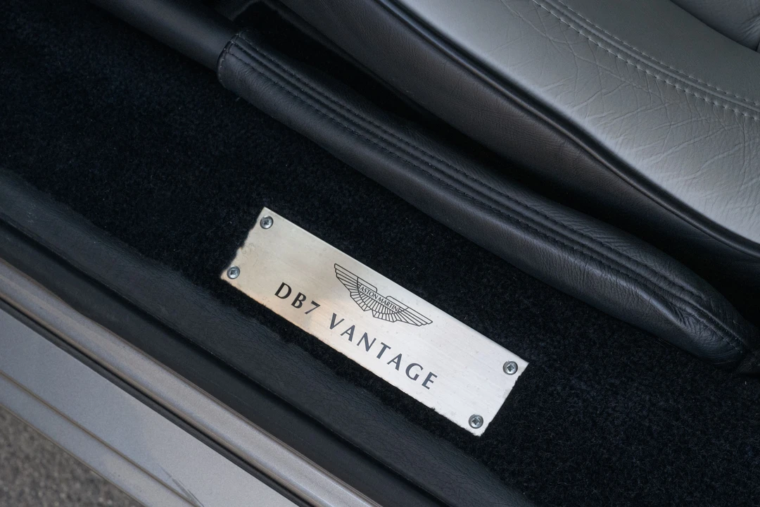 2000 Aston Martin DB7 Vantage - Image 12 of 31