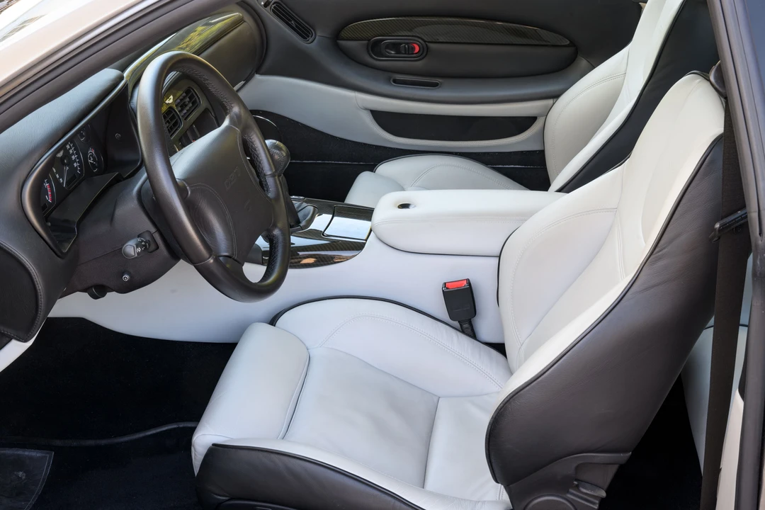 2000 Aston Martin DB7 Vantage - Image 14 of 31